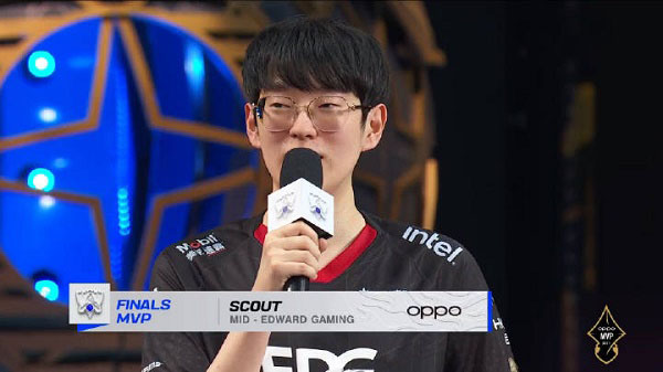 直接撞到了 直接撞到了