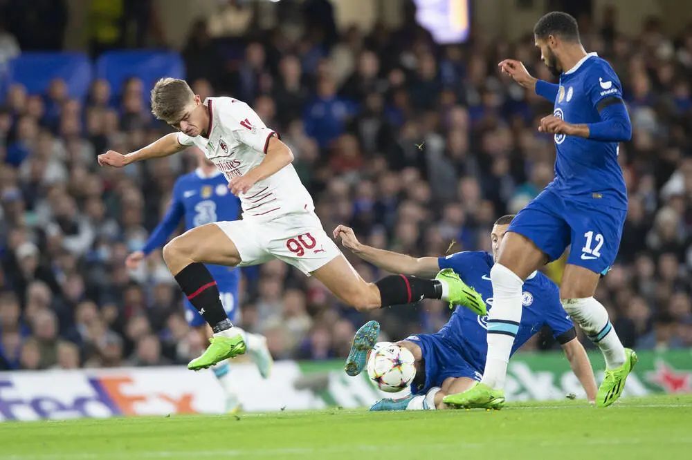 只能靠叙事 只能靠叙事